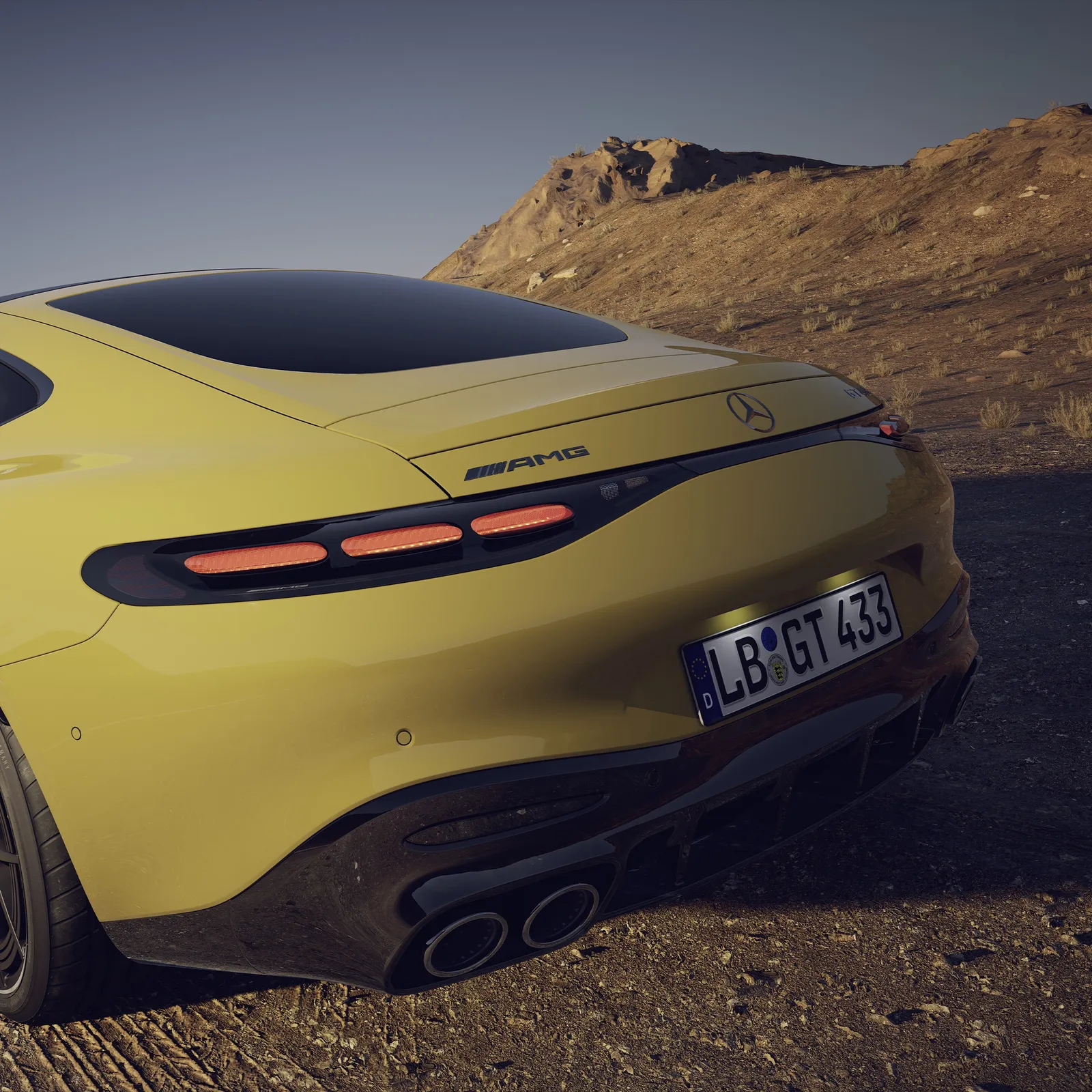 AMG GT 후면과 리어 윙