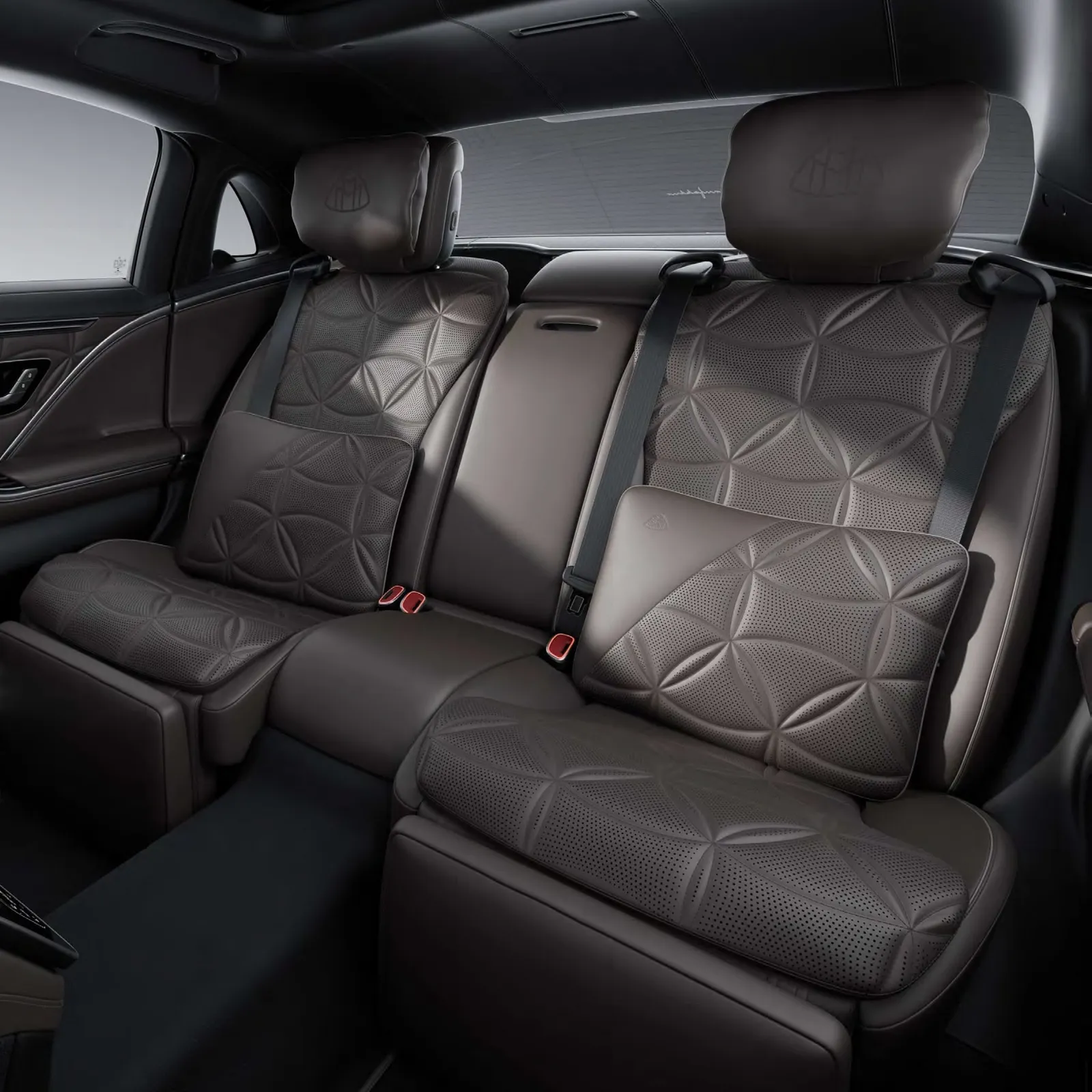 마이바흐 S-Class MANUFAKTUR 인테리어