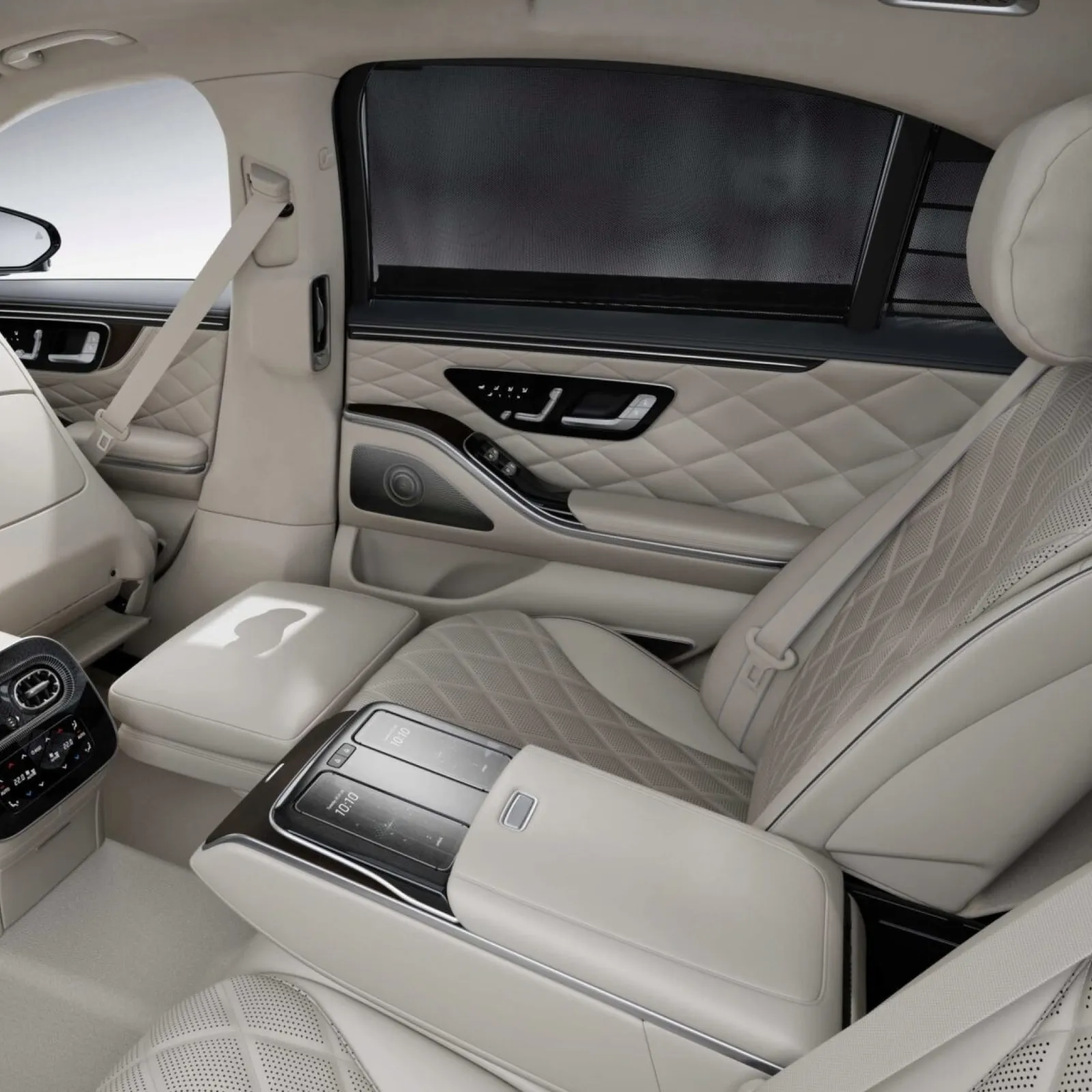 S-Class 뒷좌석